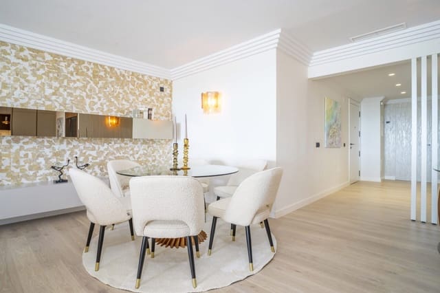 4 bedroom Penthouse for sale in Nueva Andalucia, Marbella with pool garage - € 2,690,000 (Ref: 9811394)