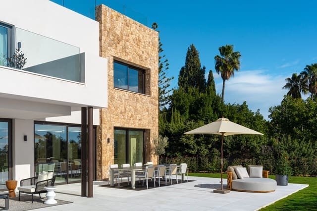 5 soveværelse Villa til salg i Golden Mile, Marbella med swimmingpool garage - € 13.500.000 (Ref: 9815712)