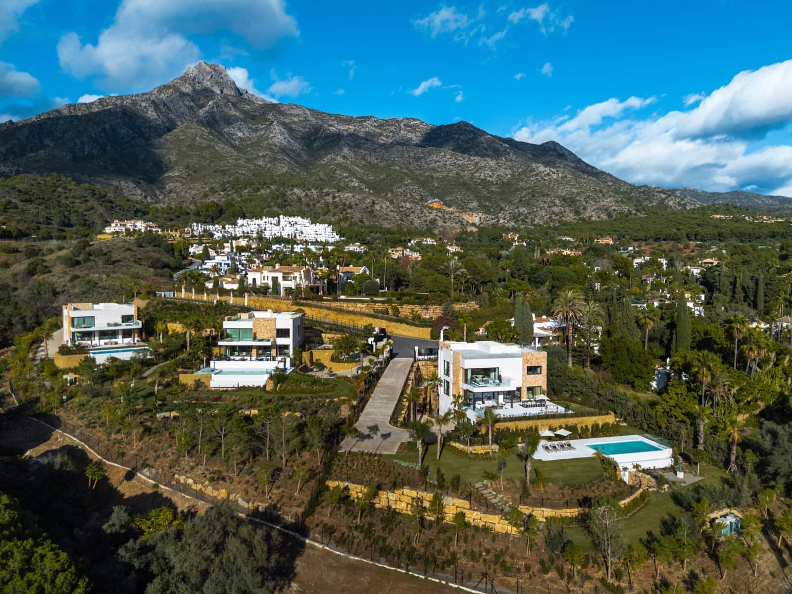 5 sovrum Villa till salu i Golden Mile med pool garage - 13 500 000 € (Ref: 9815712)