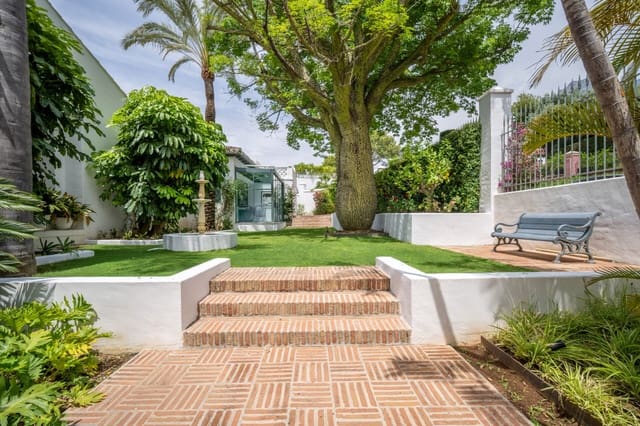6 soveværelse Villa til salg i Sierra Blanca, Marbella med swimmingpool garage - € 11.950.000 (Ref: 9815714)