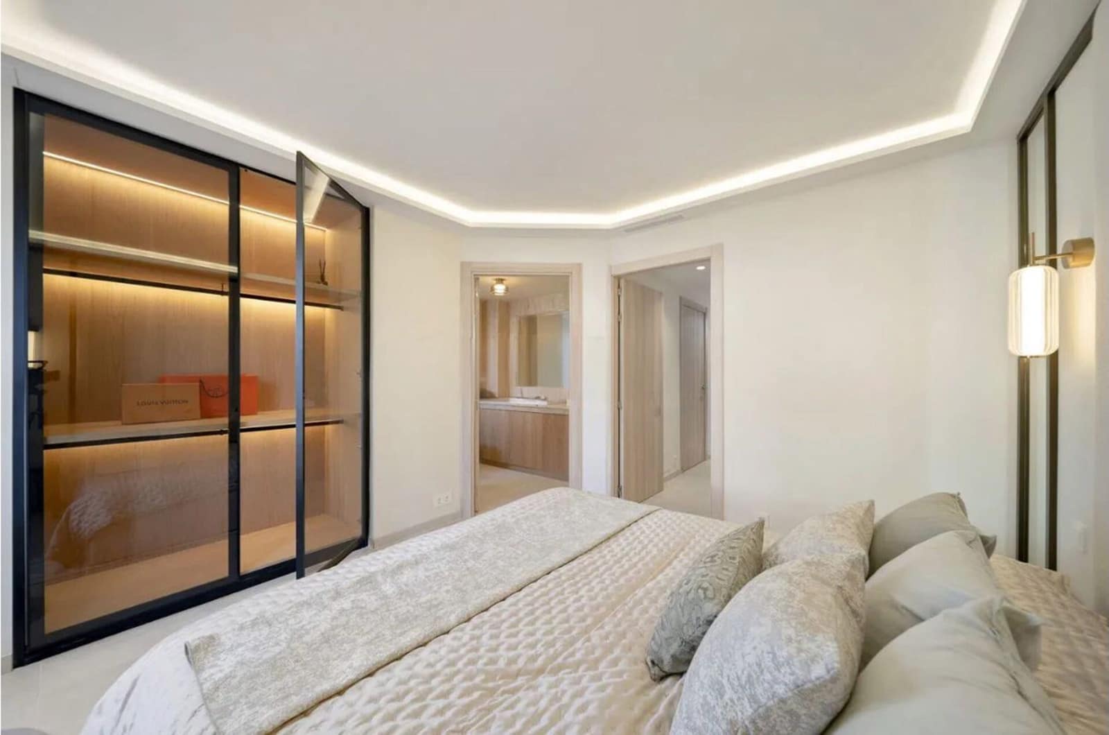 3 soverom Hus til salgs i Golden Mile med garasje - € 1 495 000 (Ref: 9815716)