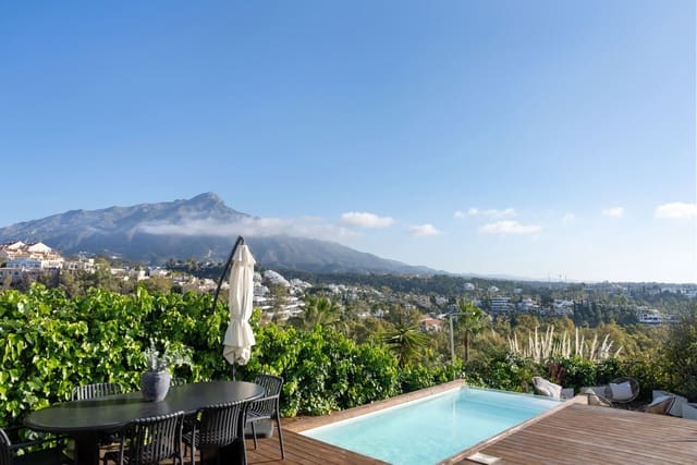 3 sovrum Lägenhet till salu i Nueva Andalucia, Marbella med pool garage - 1 349 000 € (Ref: 9815717)