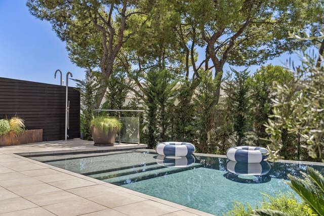 3 sypialnia Dom na sprzedaż w Sierra Blanca, Marbella z basenem garażem - 3 850 000 € (Ref: 9817838)