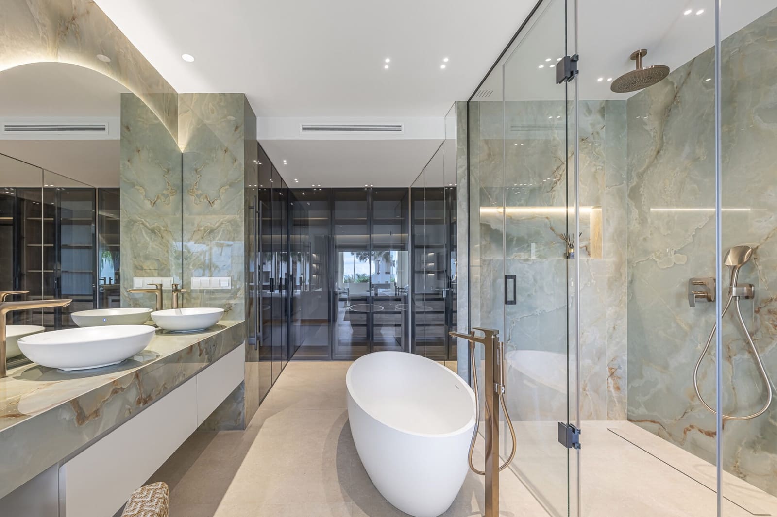 3 bedroom Apartment for sale in New Golden Mile with pool garage - € 1,895,000 (Ref: 9817839)