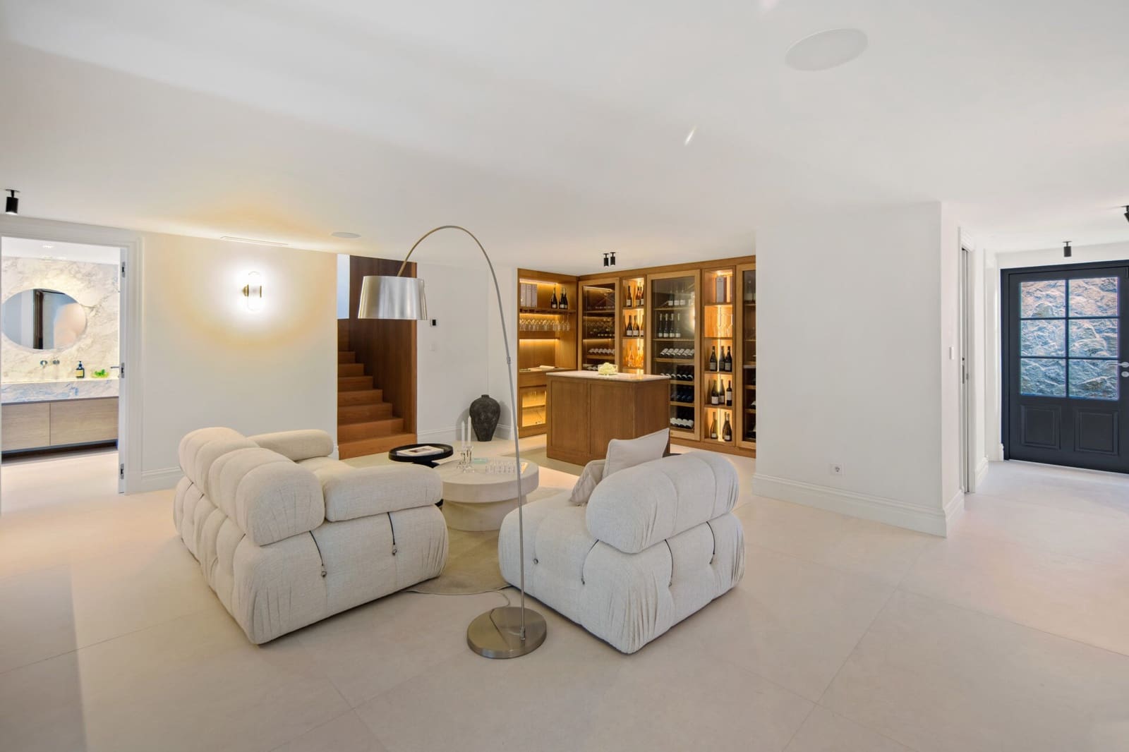 Chalet de 4 habitaciones en Nueva Andalucia en venta con piscina garaje - 5.995.000 € (Ref: 9824750)