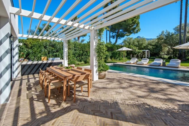 4 quarto Moradia para venda em Nueva Andalucia, Marbella com piscina garagem - 5 995 000 € (Ref: 9824750)