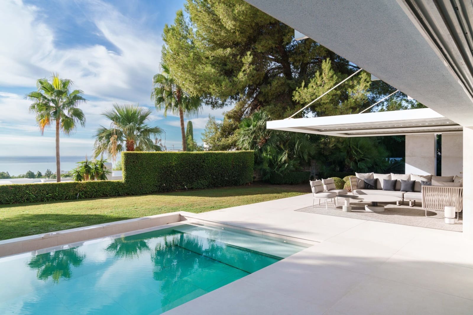 5 bedroom Villa for sale in Golden Mile with pool - € 6,200,000 (Ref: 9831077)