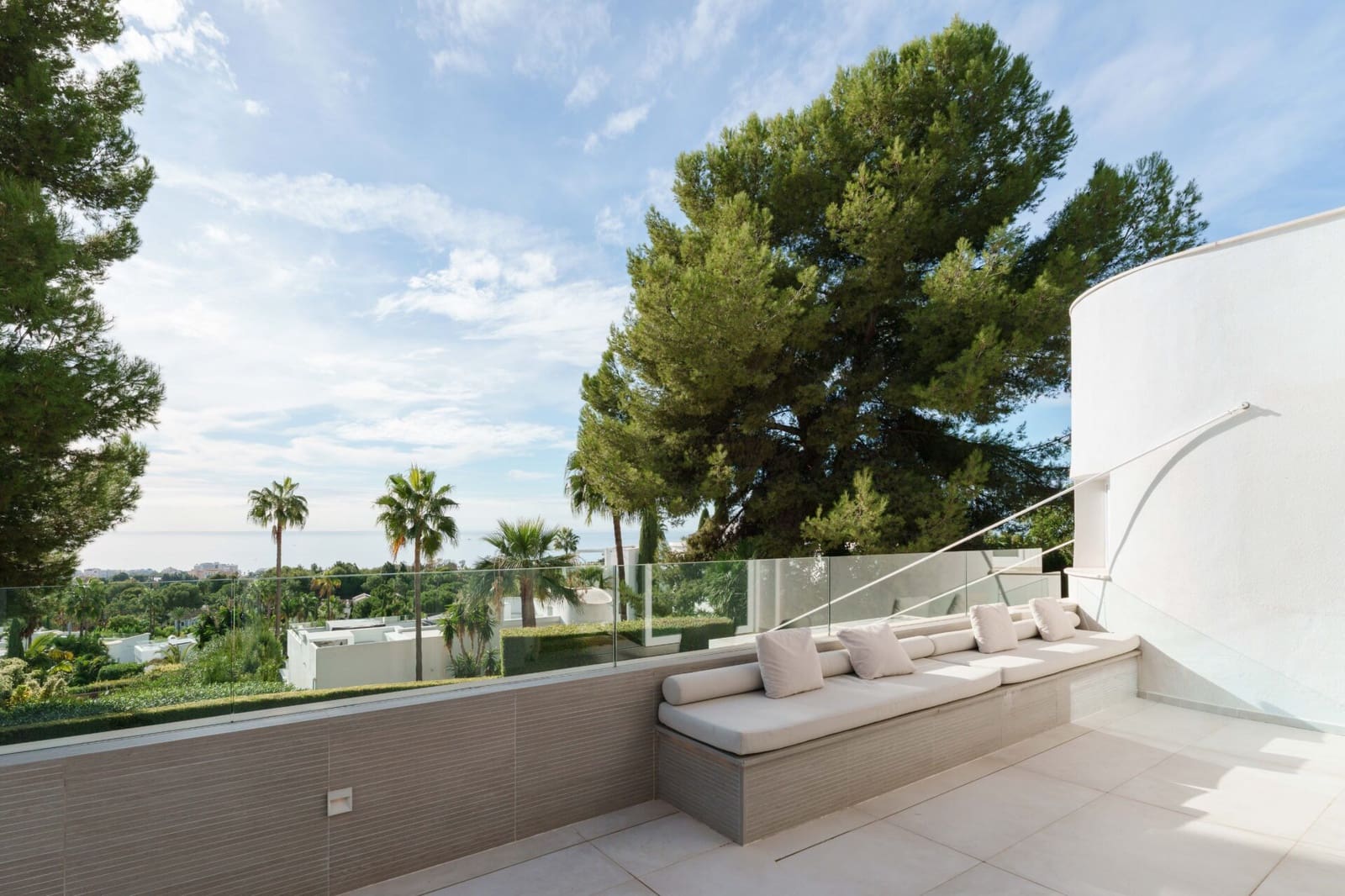 5 bedroom Villa for sale in Golden Mile with pool - € 6,200,000 (Ref: 9831077)