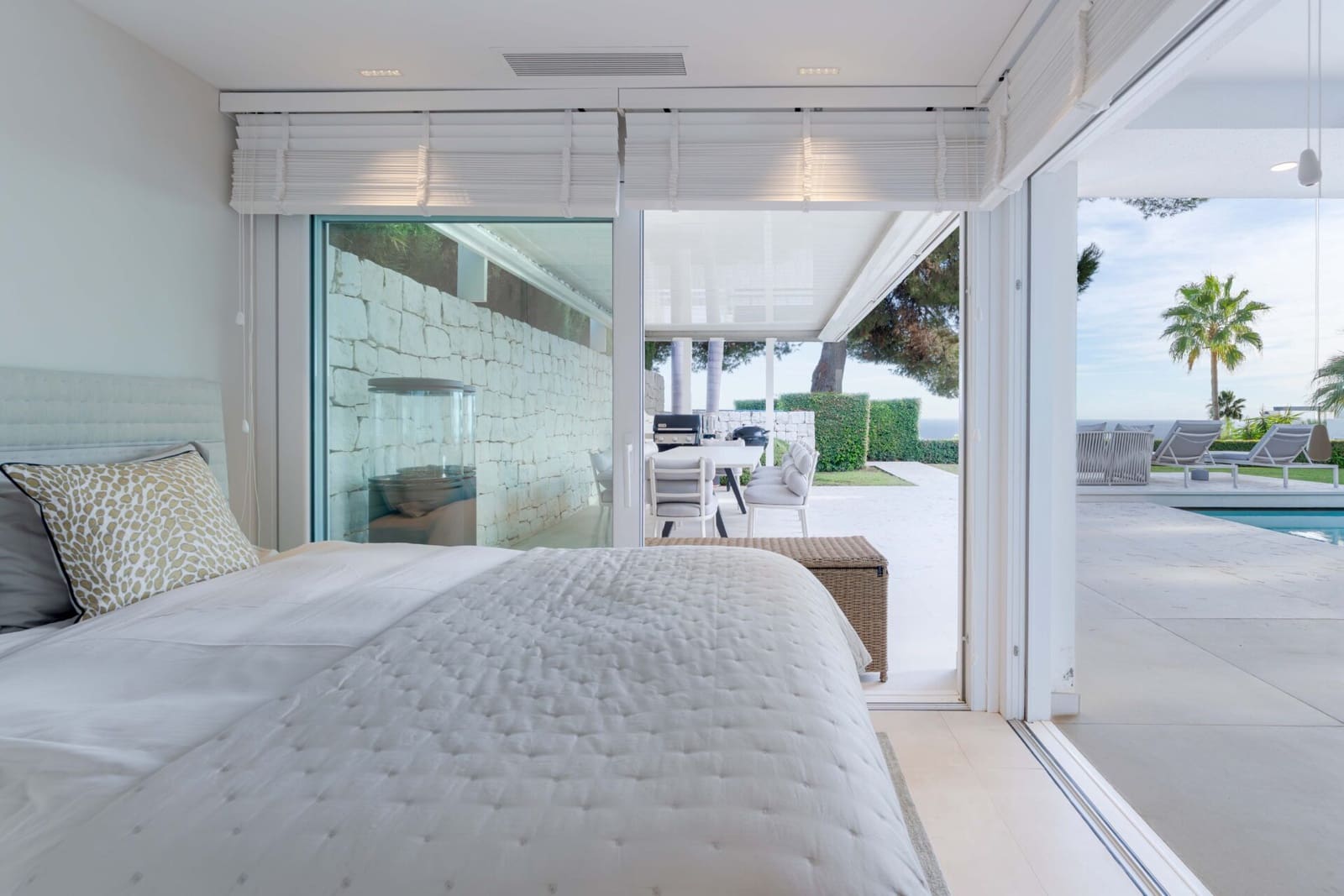 5 bedroom Villa for sale in Golden Mile with pool - € 6,200,000 (Ref: 9831077)