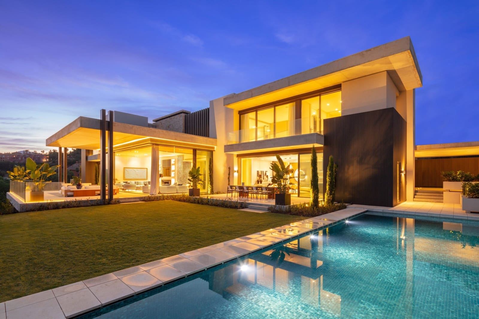 Chalet de 7 habitaciones en La Quinta en venta con piscina - 9.950.000 € (Ref: 9833492)