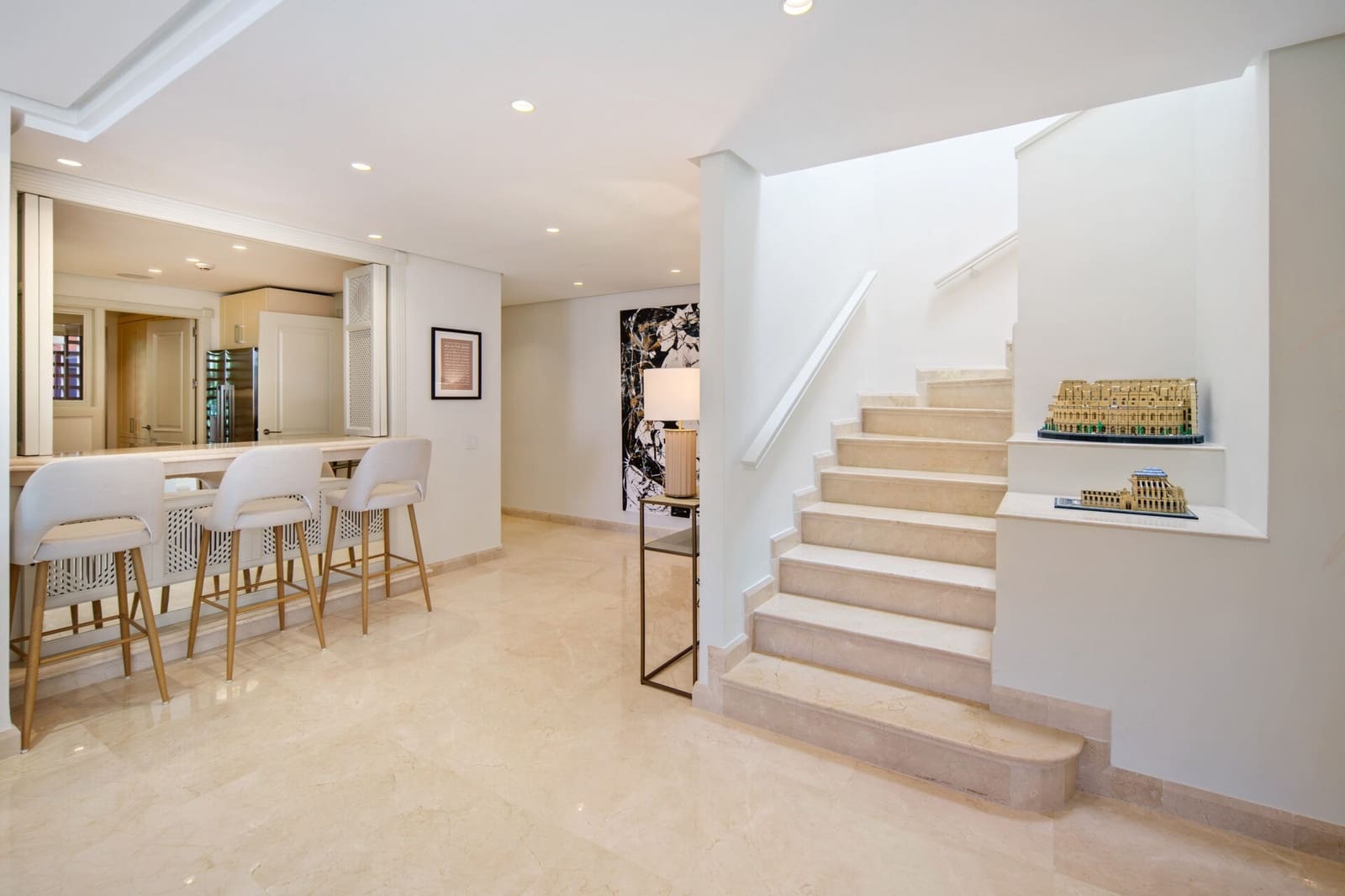 3 bedroom Penthouse for sale in Marbella with pool garage - € 4,250,000 (Ref: 9845228)
