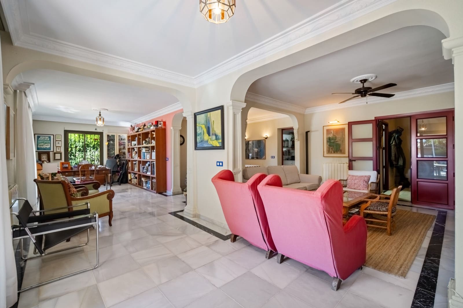 4 sypialnia Willa na sprzedaż w Marbella z basenem garażem - 2 695 000 € (Ref: 9845229)