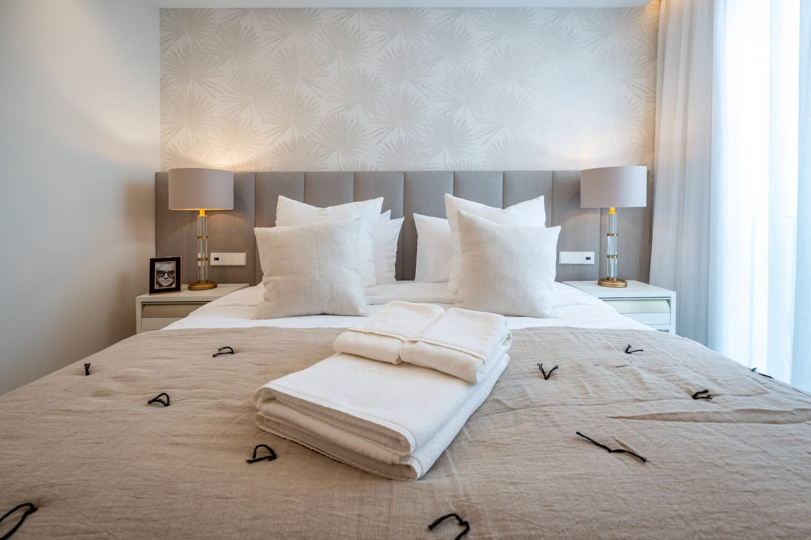 2 bedroom Apartment for sale in Puerto Banus - € 1,245,000 (Ref: 9849197)