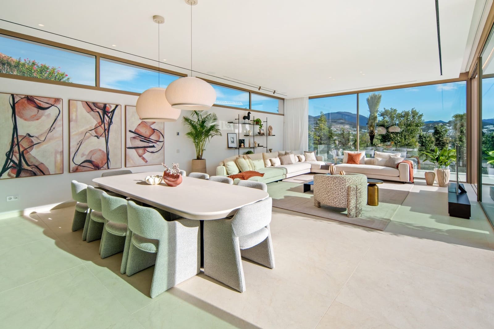 5 quarto Moradia para venda em Nueva Andalucia com piscina - 11 750 000 € (Ref: 9851607)