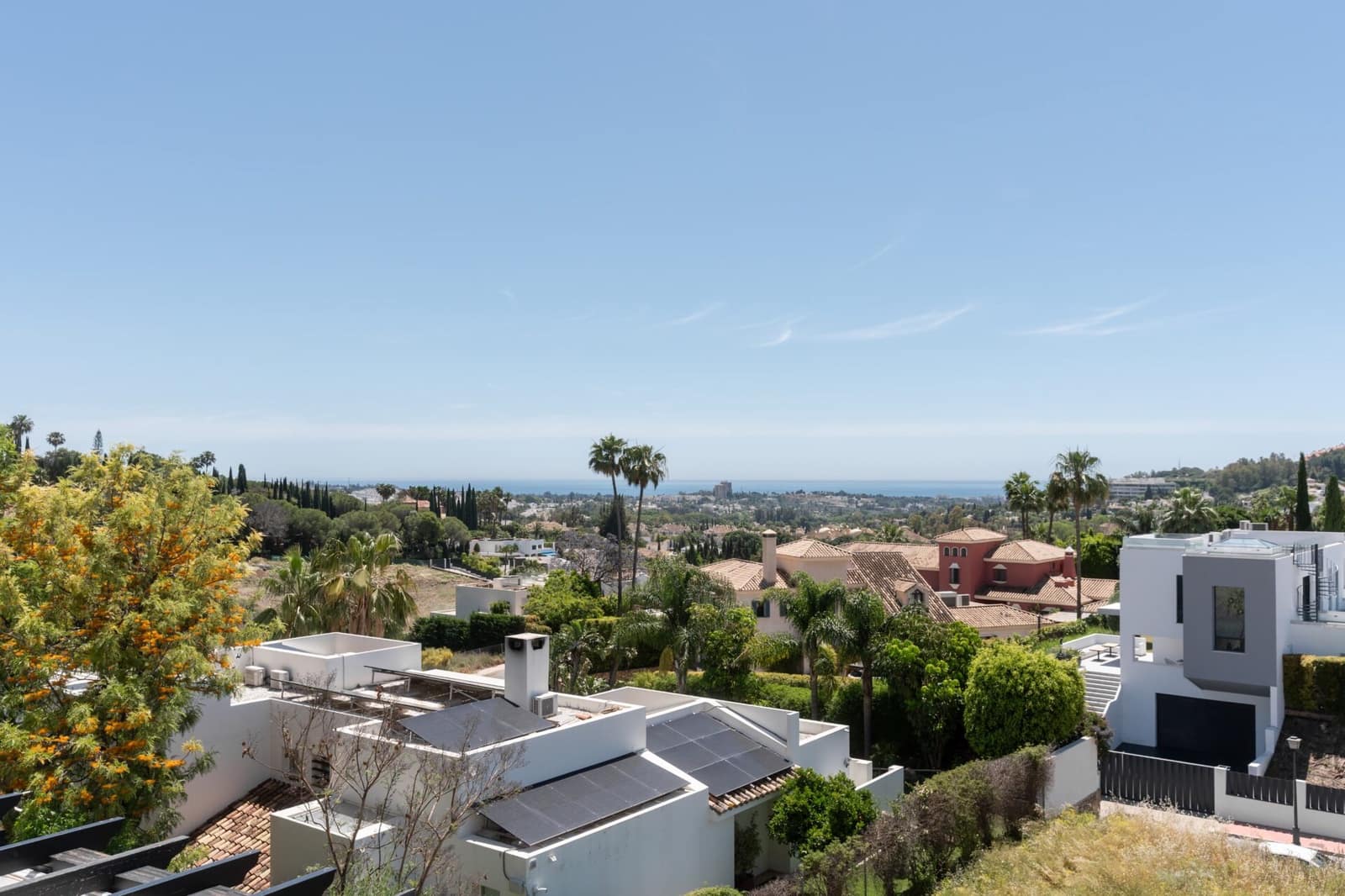 3 soverom Penthouse til salgs i Nueva Andalucia med svømmebasseng - € 1 250 000 (Ref: 9859664)