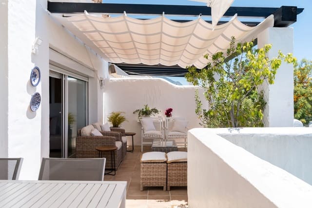 3 soverom Penthouse til salgs i Nueva Andalucia, Marbella med svømmebasseng - € 1 250 000 (Ref: 9859664)