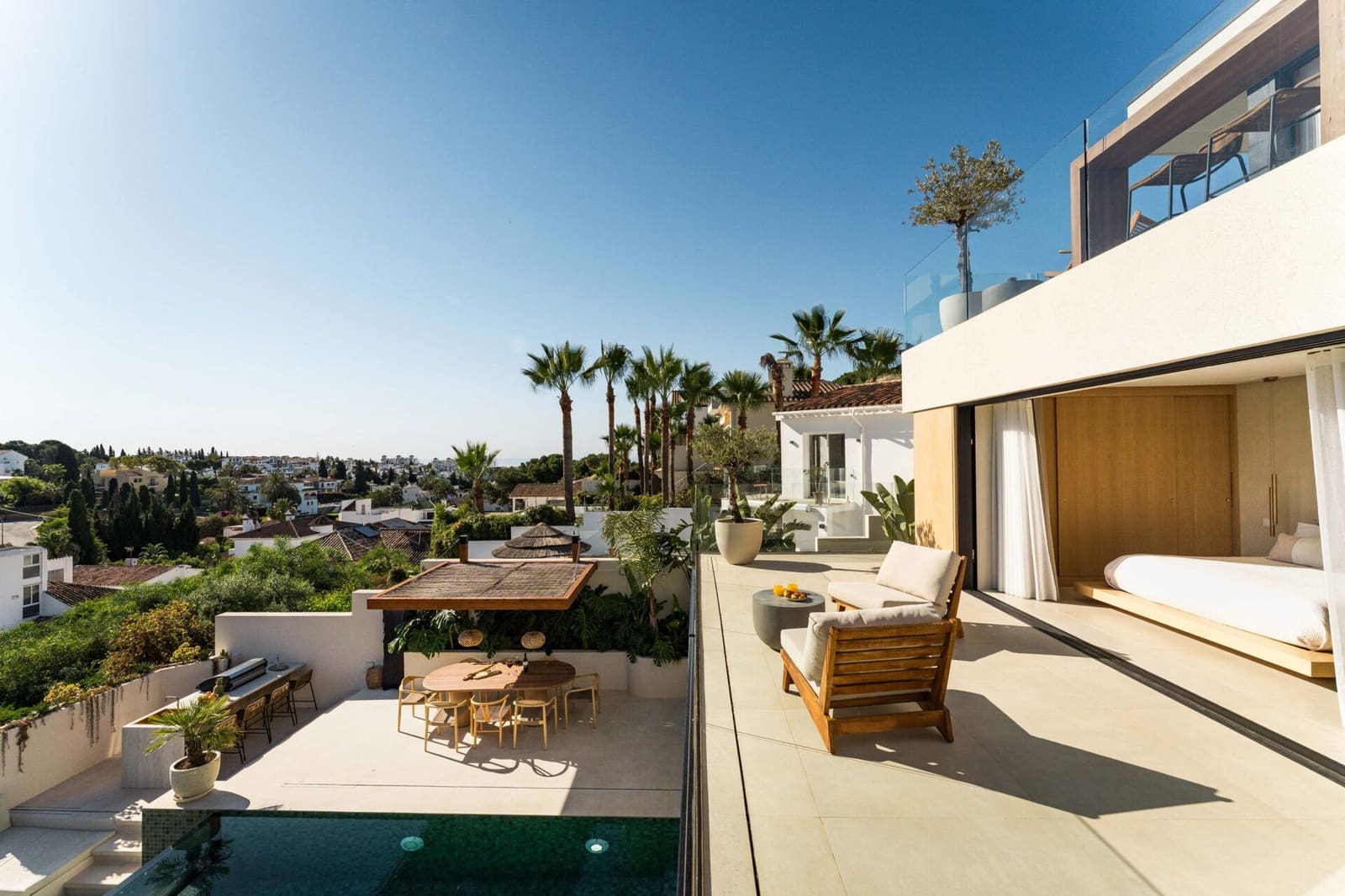 5 sypialnia Willa na sprzedaż w Nueva Andalucia z basenem - 2 995 000 € (Ref: 9868410)