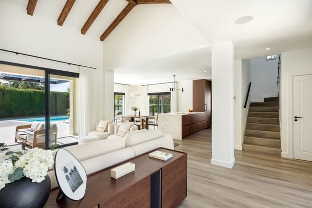 4 soverom Villa til salgs i San Pedro de Alcantara, Marbella med svømmebasseng - € 3 295 000 (Ref: 9873106)