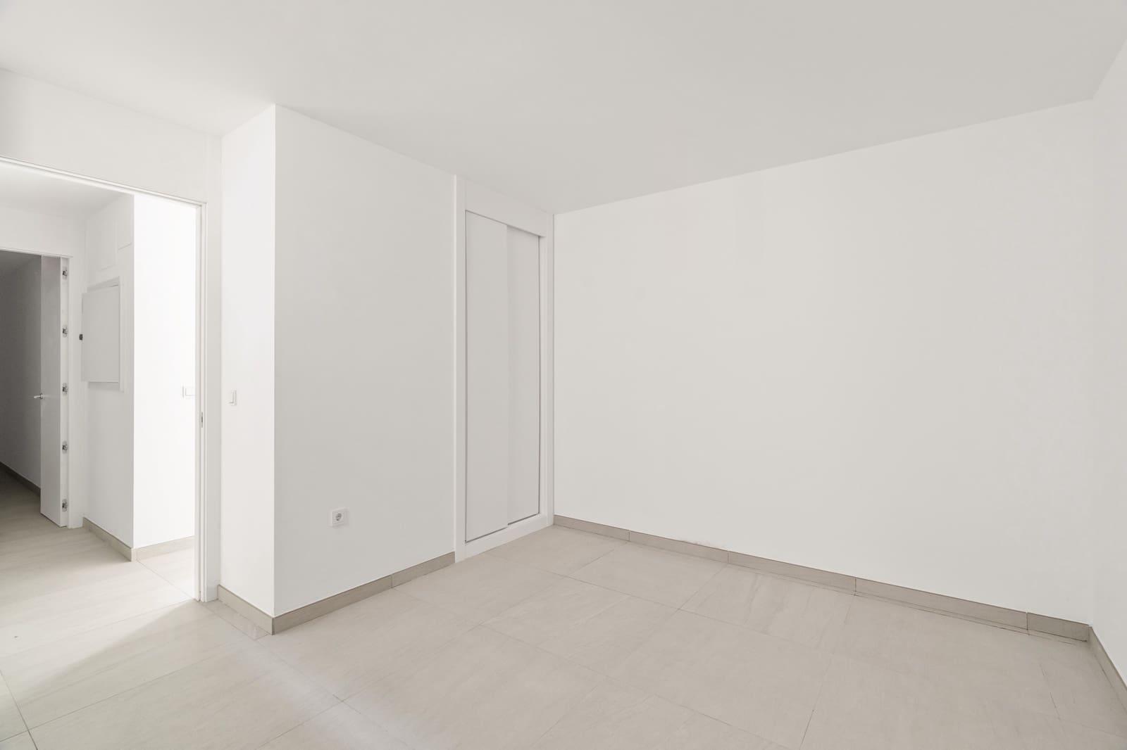 5 quarto Moradia para venda em Rio Real com piscina garagem - 2 100 000 € (Ref: 9904133)
