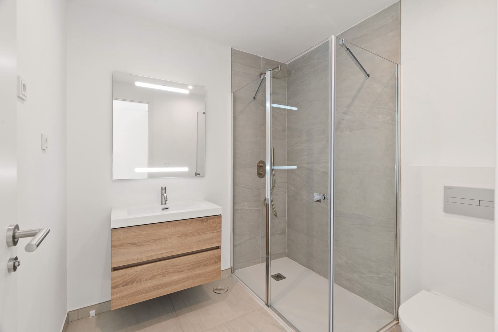 5 quarto Moradia para venda em Rio Real com piscina garagem - 2 100 000 € (Ref: 9904133)