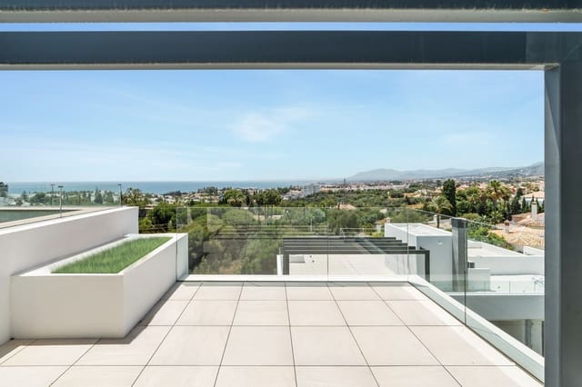 5 quarto Moradia para venda em Río Real, Marbella com piscina garagem - 2 100 000 € (Ref: 9904133)
