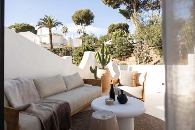 5 soverom Villa til salgs i Nueva Andalucia, Marbella med svømmebasseng - € 2 595 000 (Ref: 9904134)