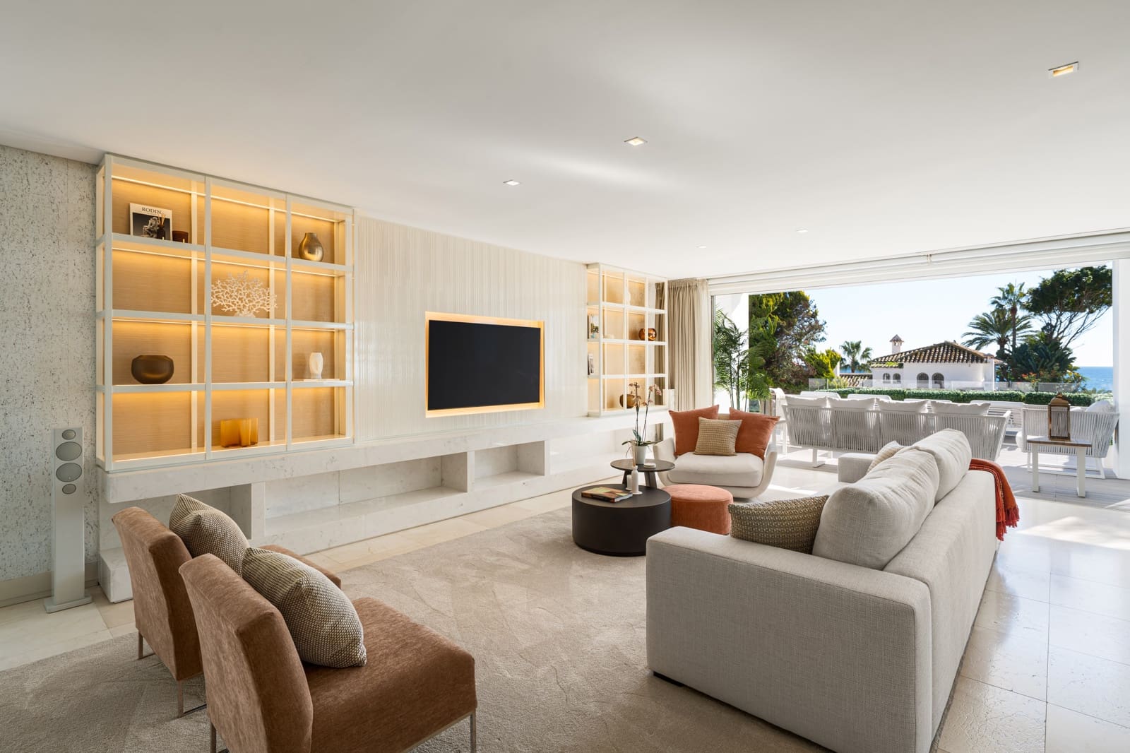 4 soveværelse Villa til salg i Golden Mile med swimmingpool garage - € 9.950.000 (Ref: 9904135)