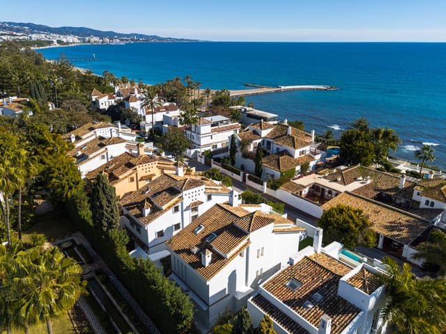 4 soveværelse Villa til salg i Golden Mile, Marbella med swimmingpool garage - € 9.950.000 (Ref: 9904135)