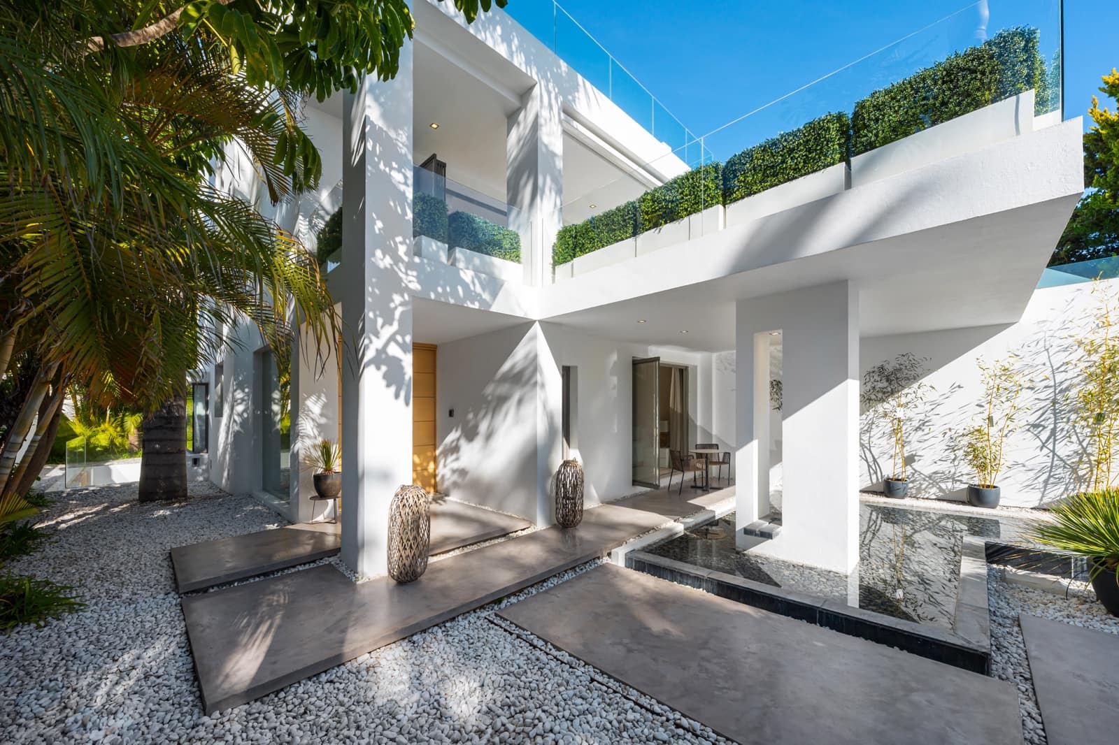 4 soveværelse Villa til salg i Golden Mile med swimmingpool garage - € 9.950.000 (Ref: 9904135)
