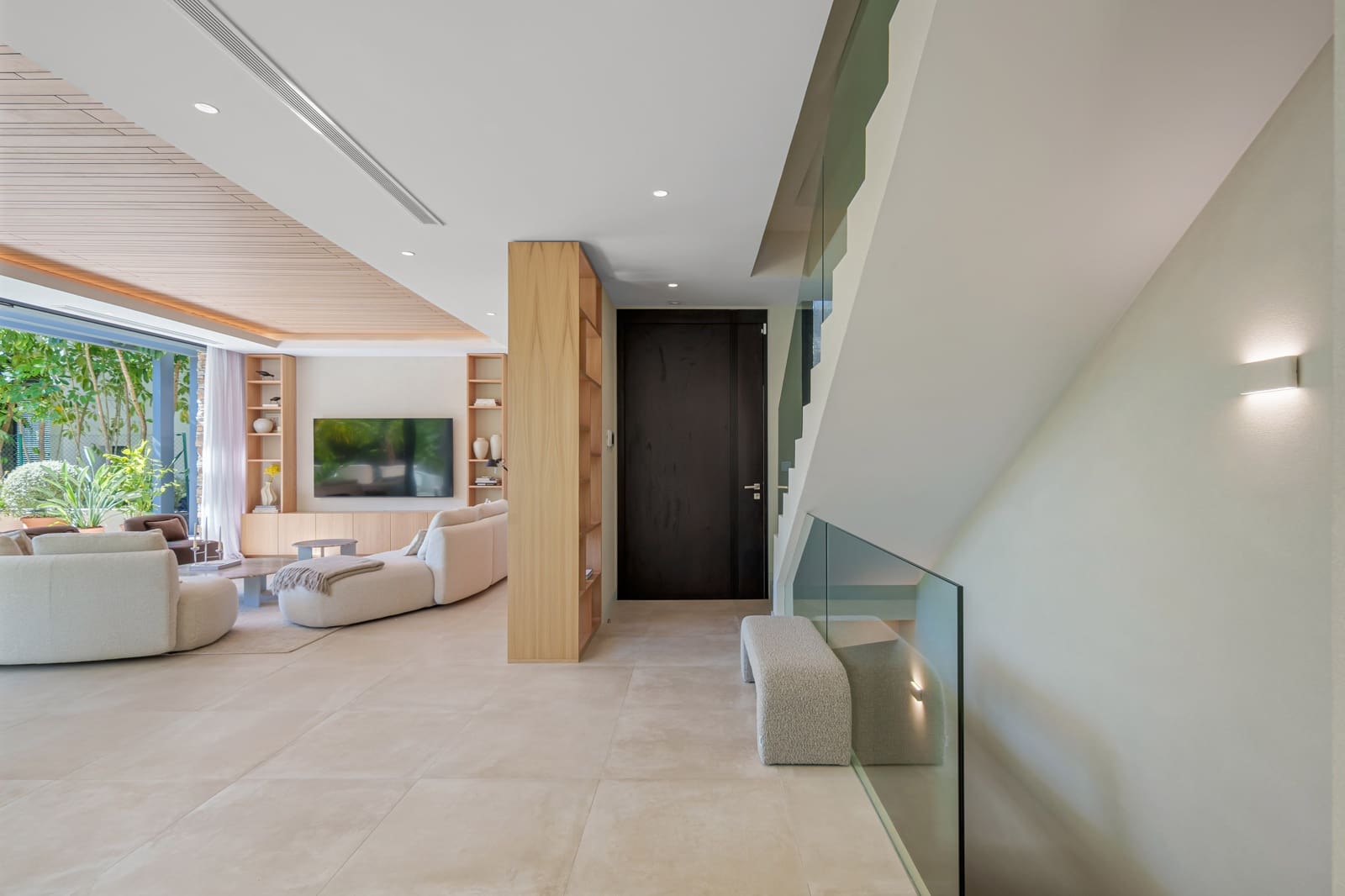 4 bedroom Villa for sale in Estepona with pool - € 2,750,000 (Ref: 9928980)