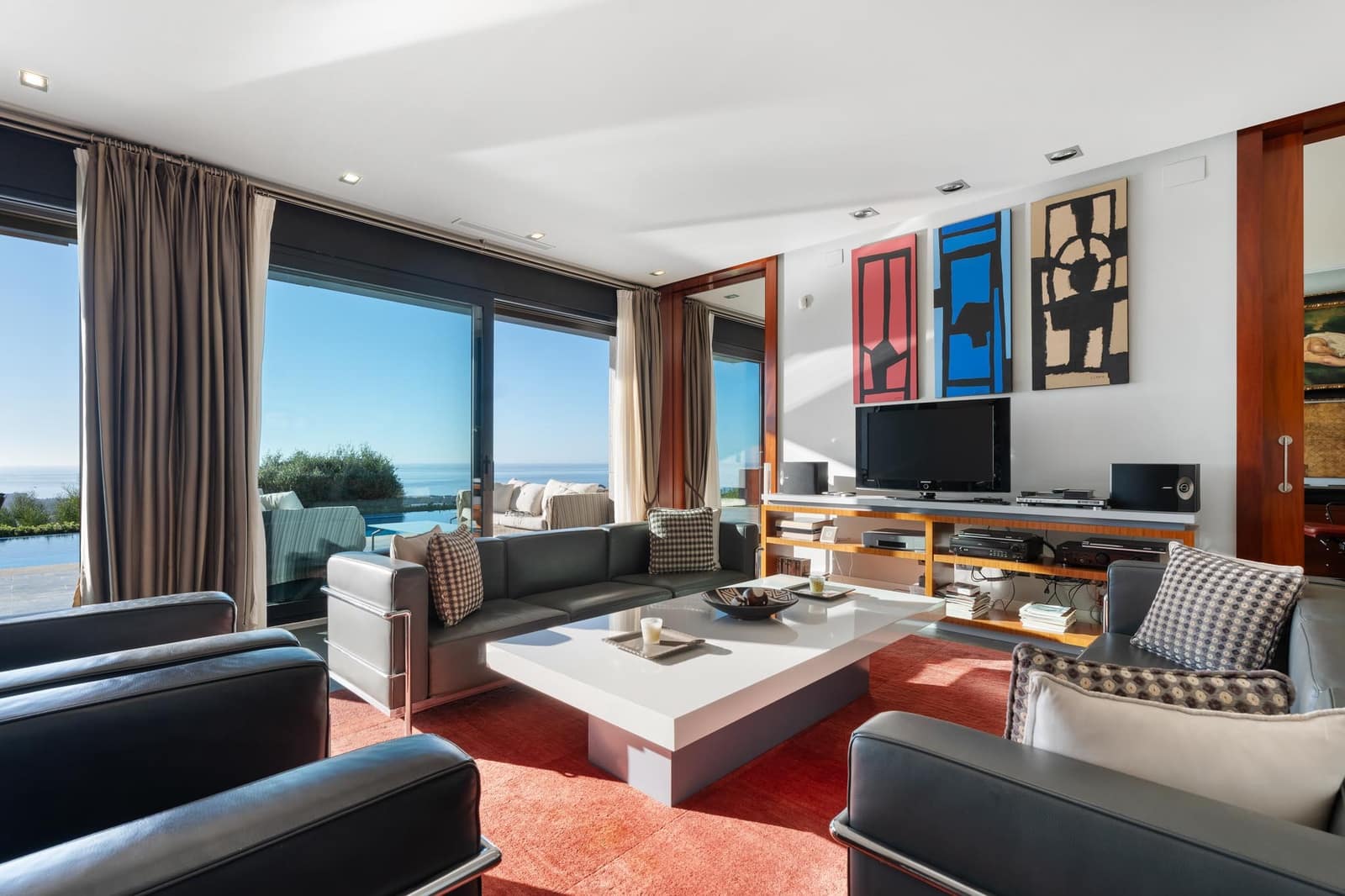 5 sypialnia Willa na sprzedaż w Los Monteros z basenem - 3 700 000 € (Ref: 9933715)