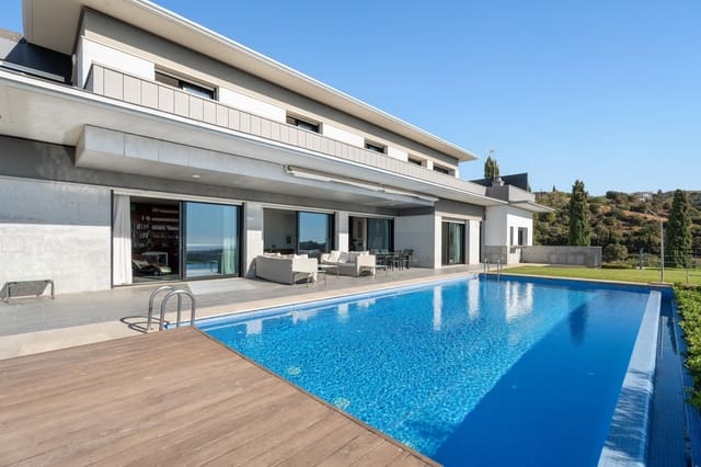 5 soveværelse Villa til salg i Los Monteros, Marbella med swimmingpool - € 3.700.000 (Ref: 9933715)