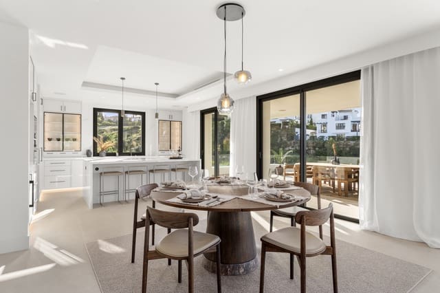 Chalet de 4 habitaciones en Estepona en venta con piscina - 2.990.000 € (Ref: 9936033)