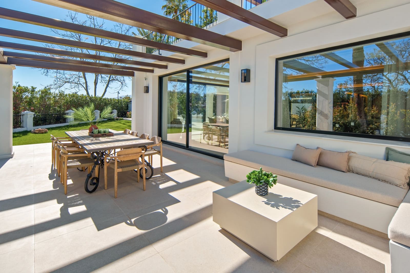 5 chambre Villa/Maison à vendre à Nueva Andalucia avec piscine - 5 995 000 € (Ref: 9945349)