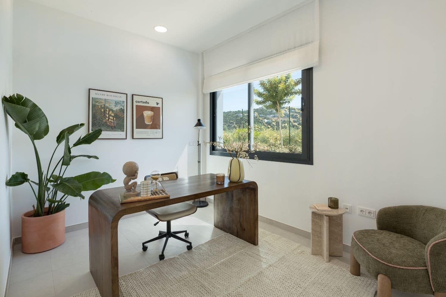 6 bedroom Villa for sale in Rio Real with pool garage - € 4,950,000 (Ref: 9957604)