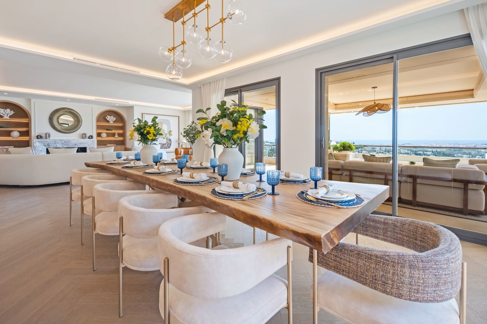 5 sypialnia Penthouse na sprzedaż w Nueva Andalucia - 6 900 000 € (Ref: 9962309)