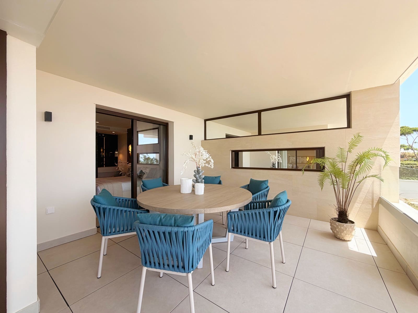2 slaapkamer Appartement te koop in New Golden Mile met zwembad garage - € 1.595.000 (Ref: 9996752)