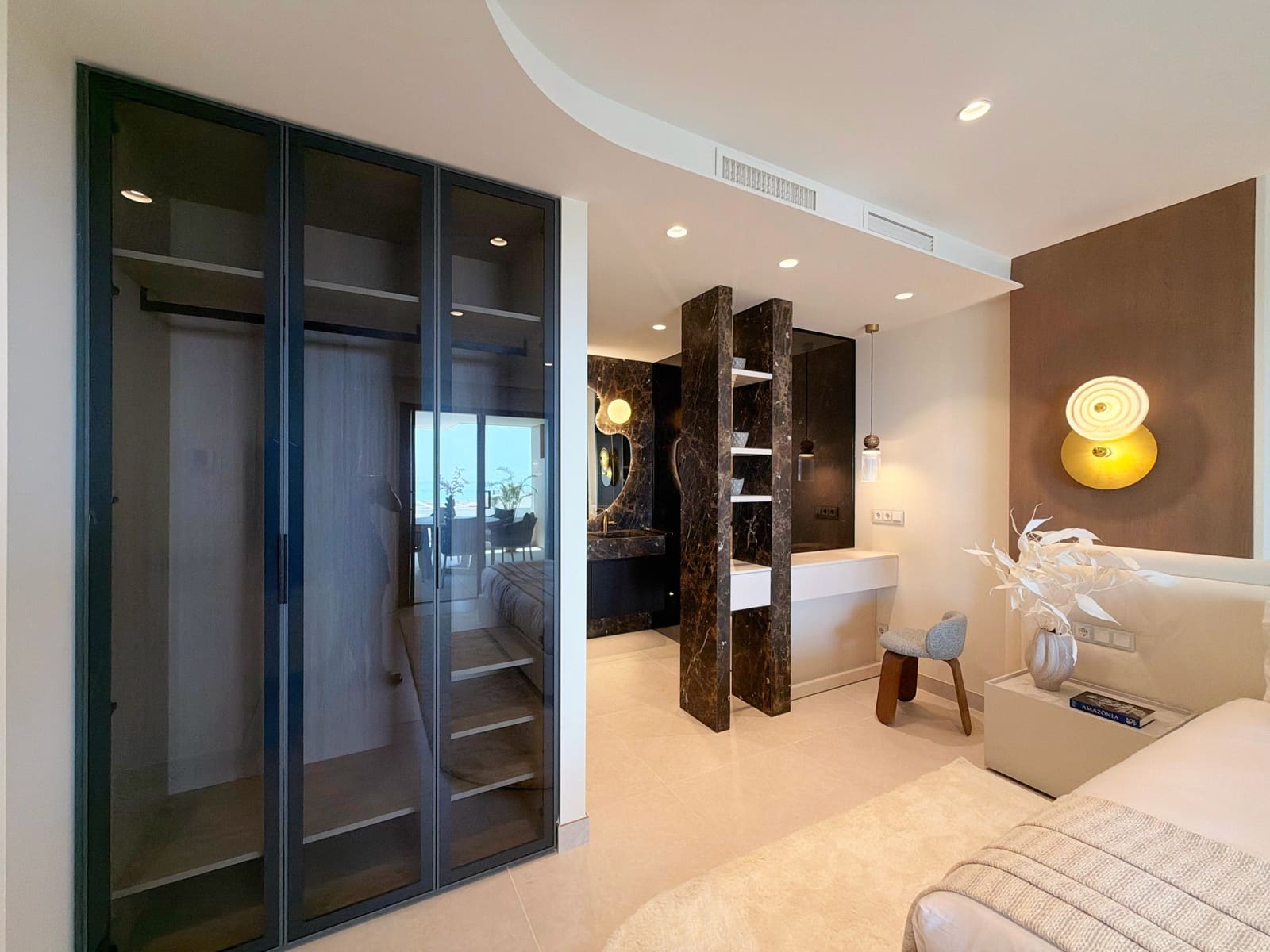 2 slaapkamer Appartement te koop in New Golden Mile met zwembad garage - € 1.595.000 (Ref: 9996752)