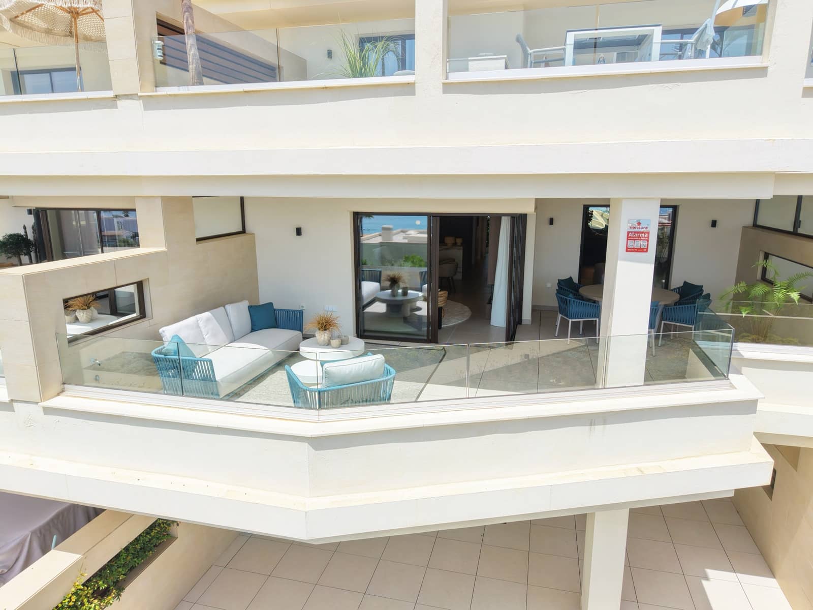 2 slaapkamer Appartement te koop in New Golden Mile met zwembad garage - € 1.595.000 (Ref: 9996752)