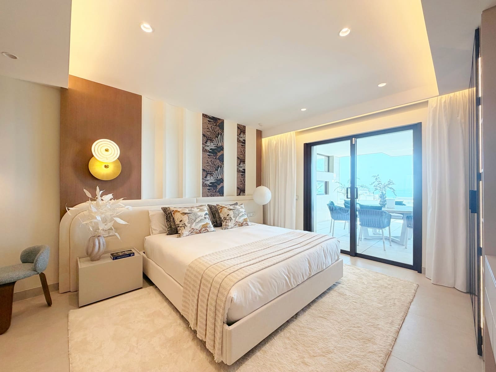 2 slaapkamer Appartement te koop in New Golden Mile met zwembad garage - € 1.595.000 (Ref: 9996752)