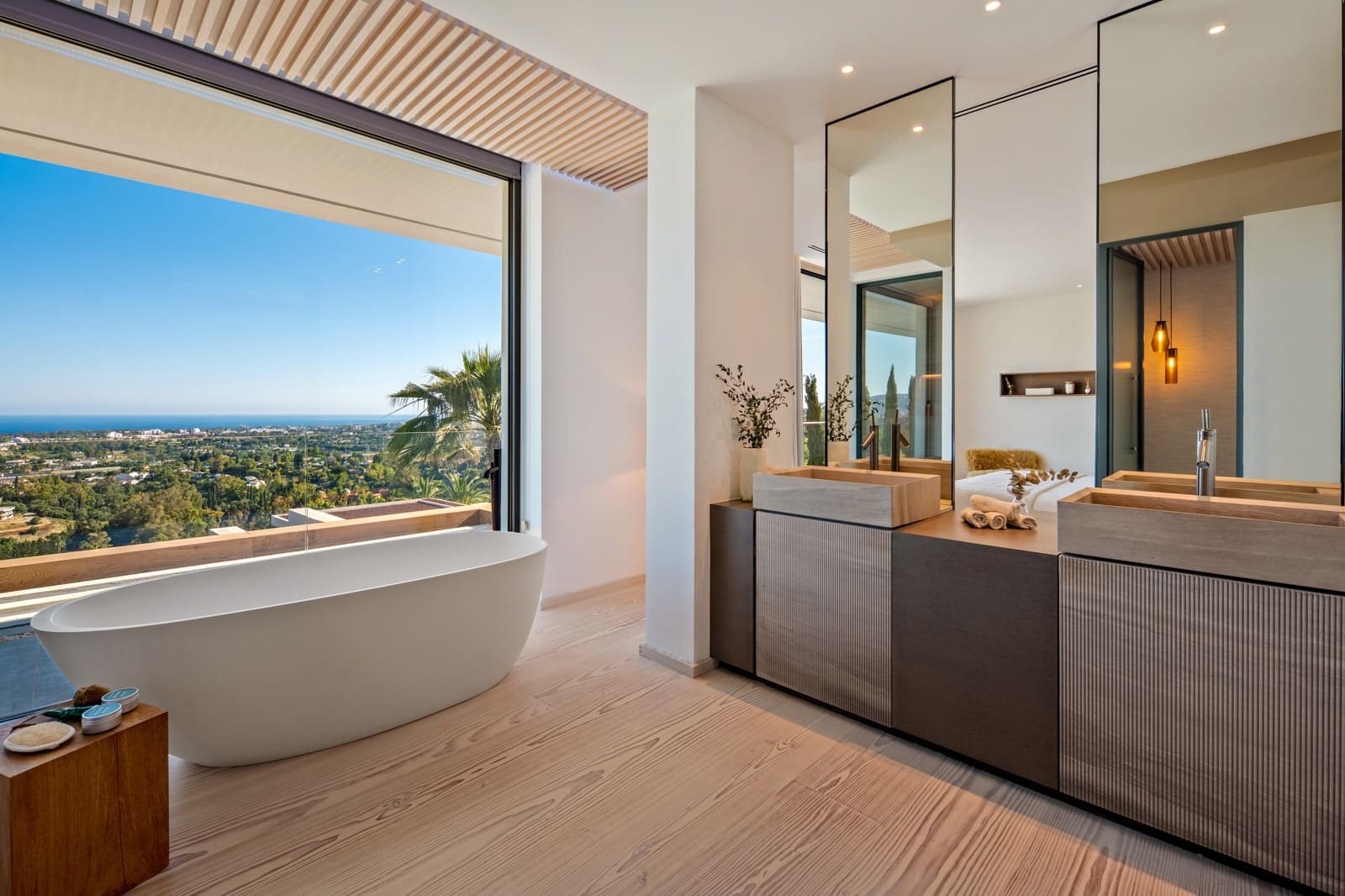 6 slaapkamer Villa te koop in Benahavis met zwembad garage - € 10.495.000 (Ref: 9998413)