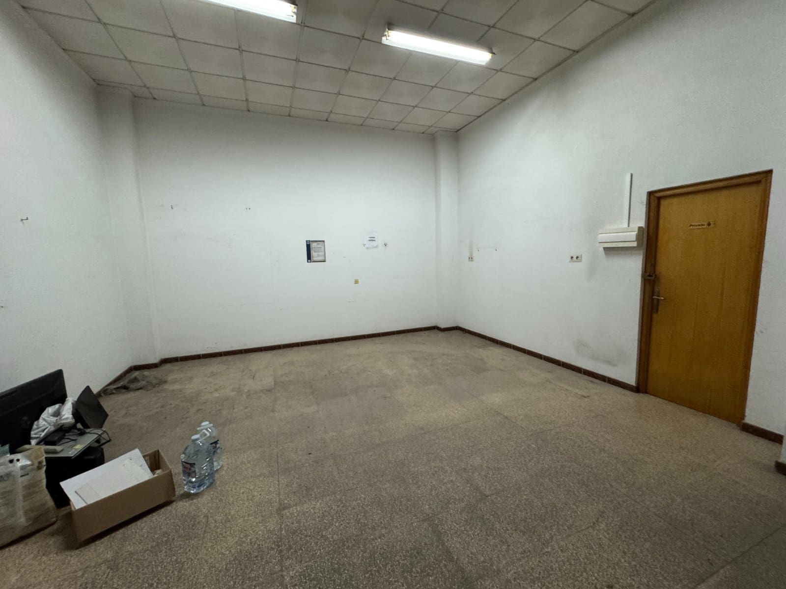 Commercial for sale in Guardamar del Segura - € 310,000 (Ref: 10000479)
