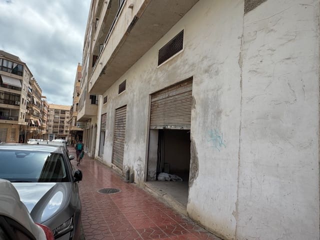 Comercial para venda em Zona Pueblo, Guardamar del Segura - 310 000 € (Ref: 10000479)