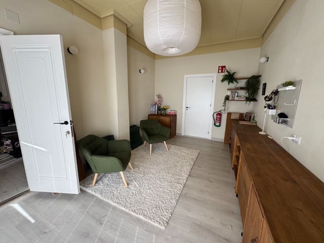 5 makuuhuone Huoneisto myytävänä paikassa Zona Pueblo, Guardamar del Segura - 349 000 € (Ref: 10035760)
