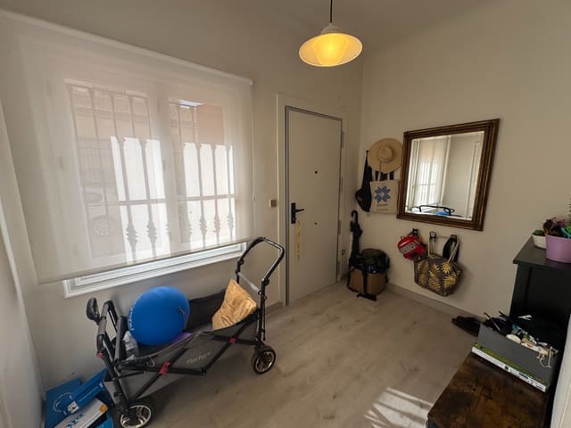 5 makuuhuone Huoneisto myytävänä paikassa Zona Pueblo, Guardamar del Segura - 349 000 € (Ref: 10035760)