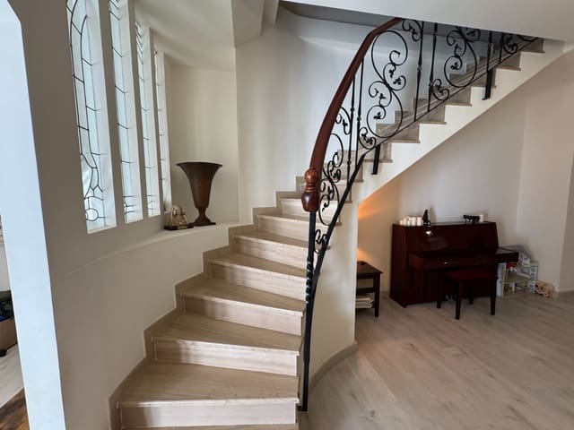 5 makuuhuone Huoneisto myytävänä paikassa Zona Pueblo, Guardamar del Segura - 349 000 € (Ref: 10035760)