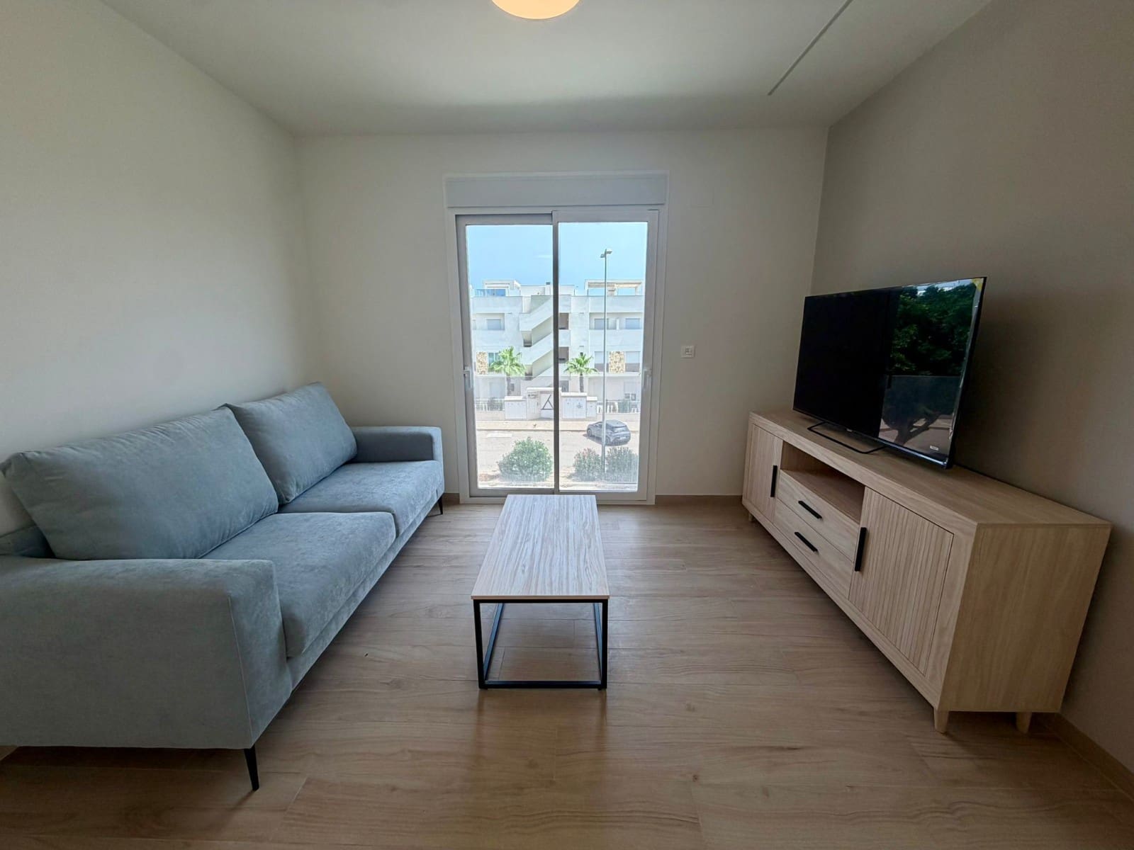 2 bedroom Apartment for rent in Guardamar del Segura with pool garage - € 1,300 (Ref: 10039216)