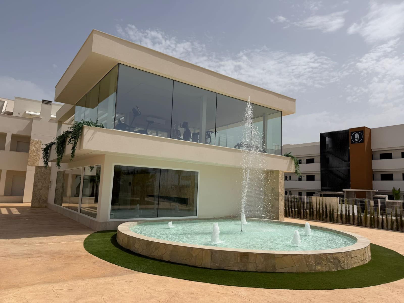 2 bedroom Apartment for rent in Guardamar del Segura with pool garage - € 1,300 (Ref: 10039216)