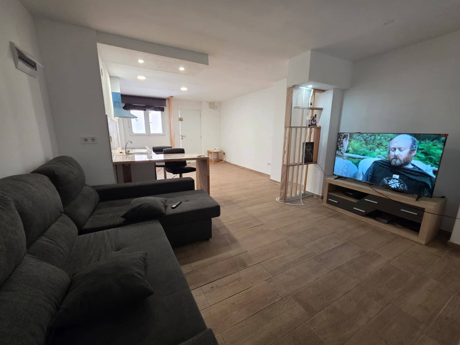 1 Zimmer Gewerbe zu verkaufen in Alicante / Alacant Stadt - 90.000 € (Ref: 10070185)
