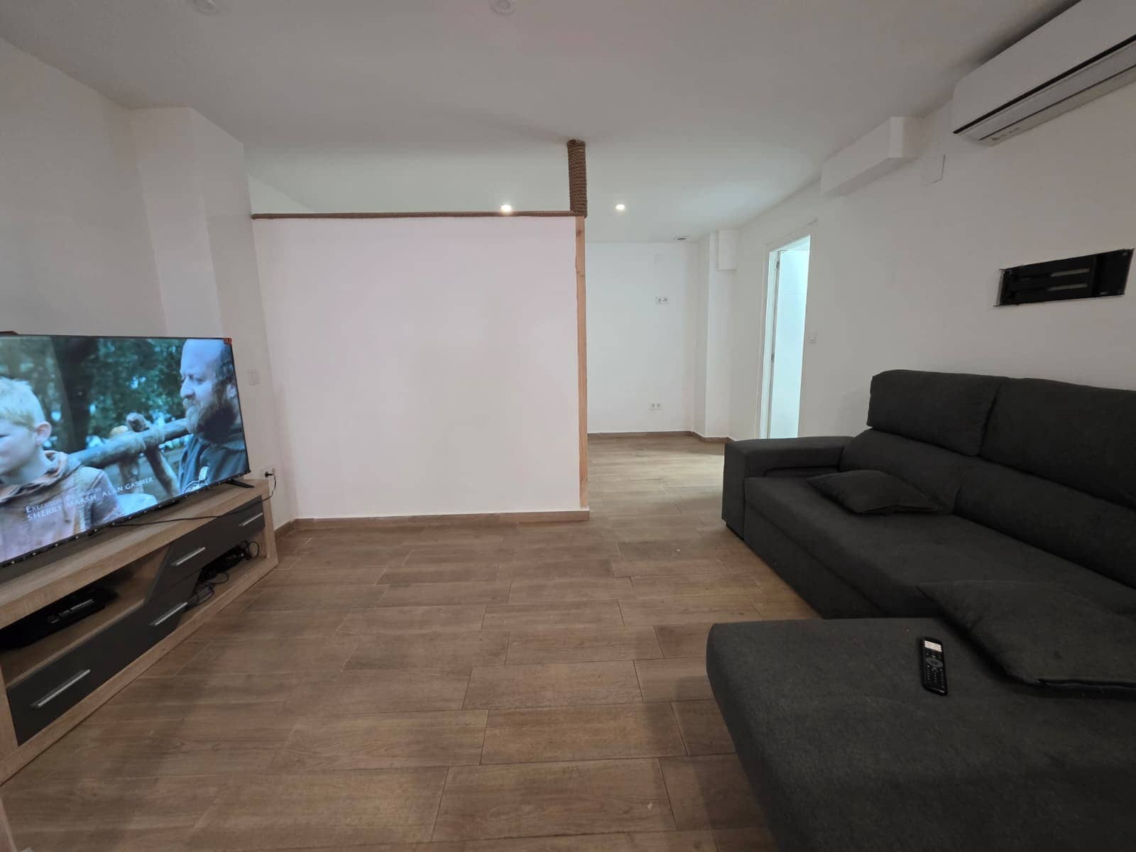 1 Zimmer Gewerbe zu verkaufen in Alicante / Alacant Stadt - 90.000 € (Ref: 10070185)
